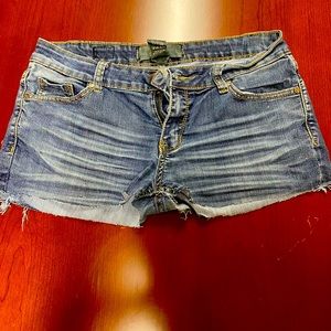 Idle Minds 7 Denim Shorts
